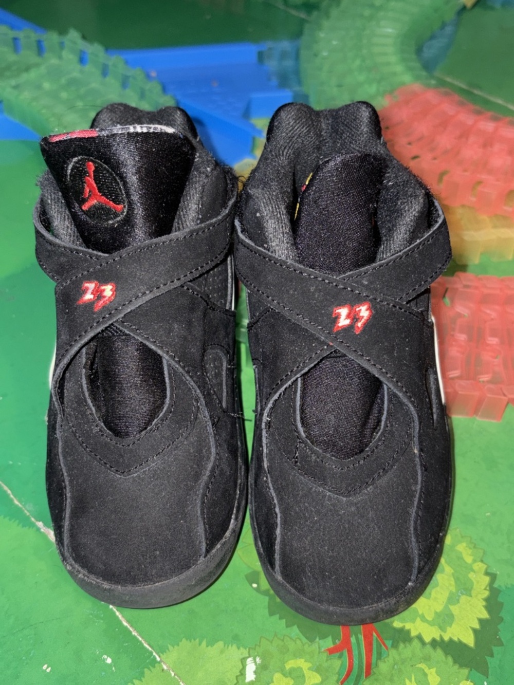 Toddlers retro 8 Jordan’s 9c